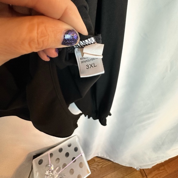 SHEIN Black Bodysuit Peasant Sleeves and Bodice Plus Size 3X Long  Sleeves Bow - Picture 8 of 8